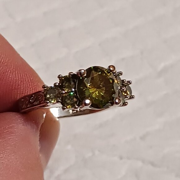 Olive Green Peridot Birthstone Silver Fashion Ring Size 7 NWOT - Picture 13 of 15